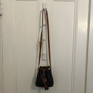 Vintage Dooney & Bourke bucket bag